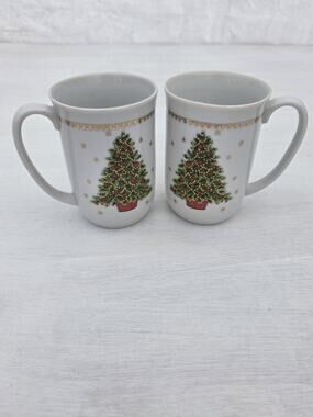 George Good Coffee Mugs Tea Cups (2) Christmas Tree Holiday Design White Vintage